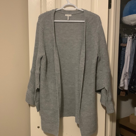 Gentle Fawn Flare Sleeve Cardigan - Picture 3 of 7